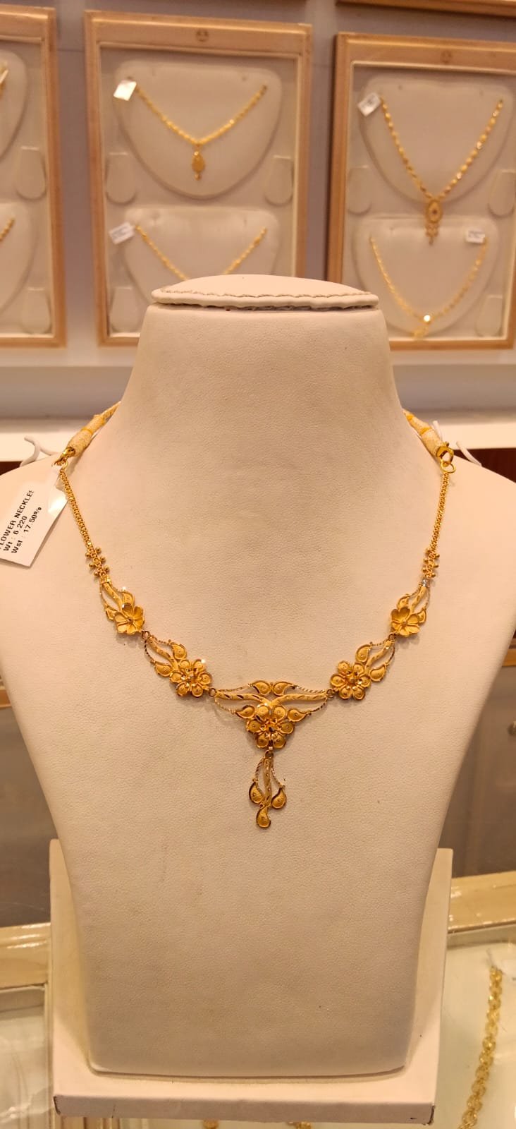 Neckles 